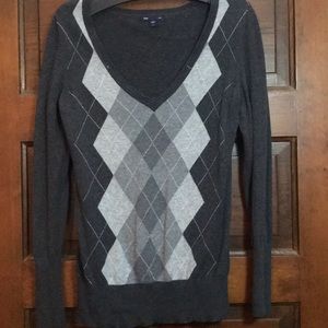 FINAL! Must go by 8/15 Gap gray and silver sweater